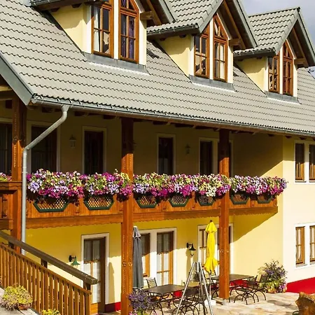 Liebevoll Eingerichtete Ferienwohnung Mit Terrasse Und Grossem Komfort Fur Zwei Personen Lejlighed