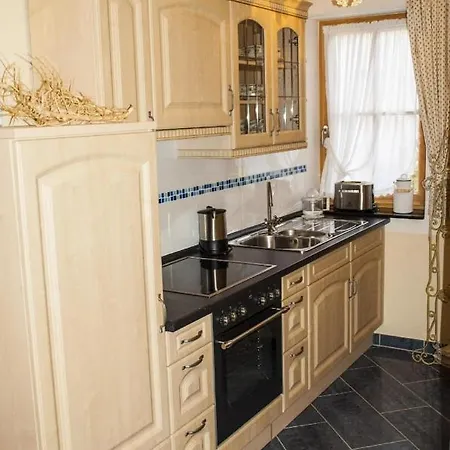 Liebevoll Eingerichtete Ferienwohnung Mit Terrasse Und Grossem Komfort Fur Zwei Personen * Schönwalde